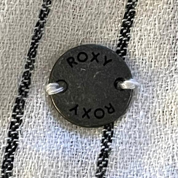 Roxy Come And Love Short Sleeve Tie-Front Shirt for Women Size Medium New w/Tags - Picture 8 of 9